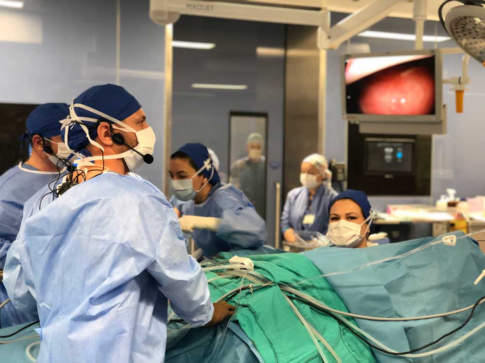 Adenomyozis konusunda tecrübeli doktor